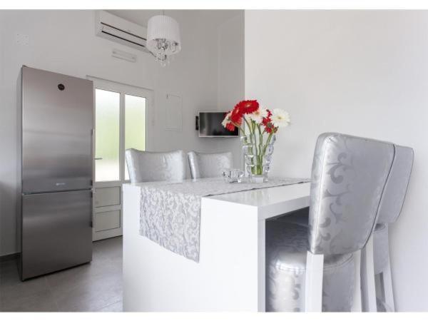 Apartments Villa Dingac Apartment Gornji Dingac