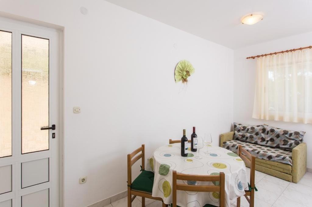 Apartments Villa Dingac Gornji Dingac