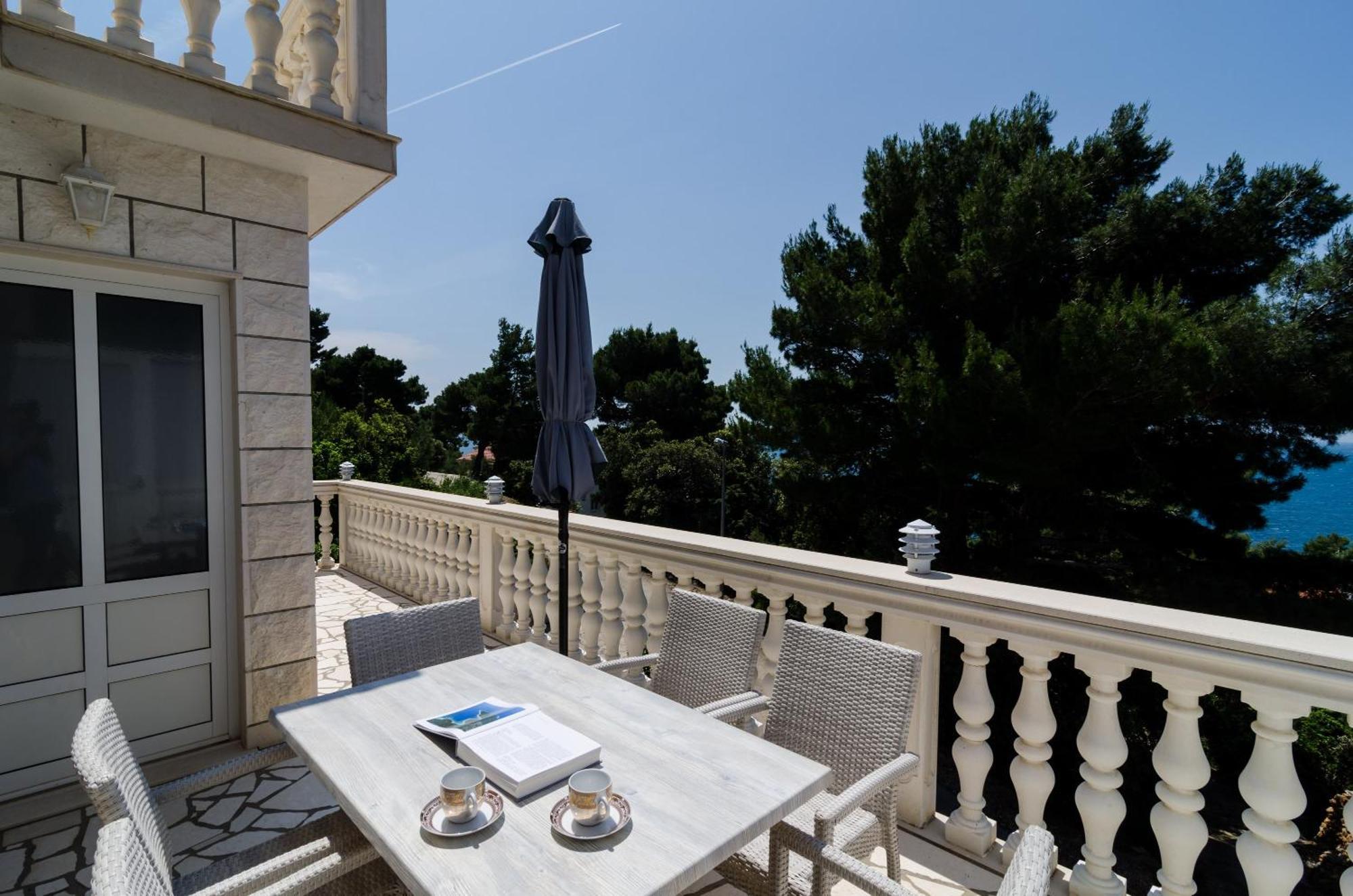 Apartments Villa Dingac